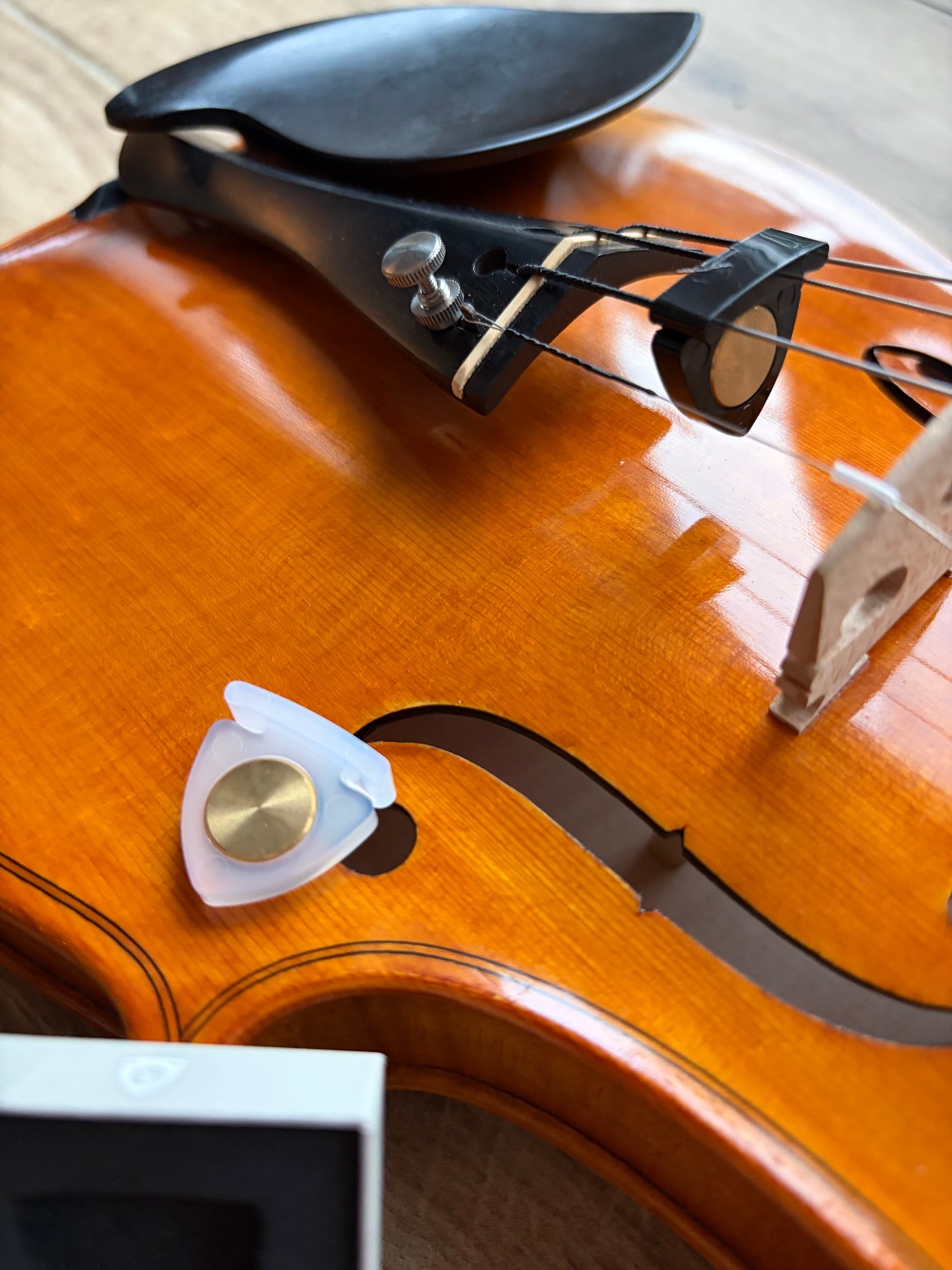 ZD-261 The Alpine Mute Professional Orchestra Mute, white