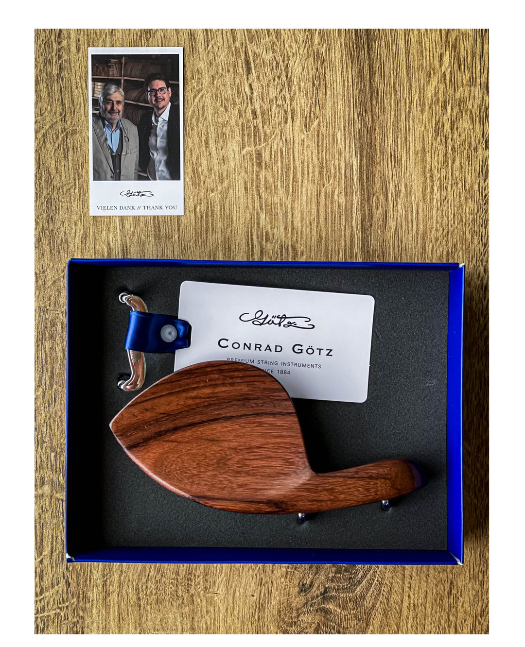 Guarneri Chinrest Violin 4/4 in Rosewood, ZK-4254 – The Conrad